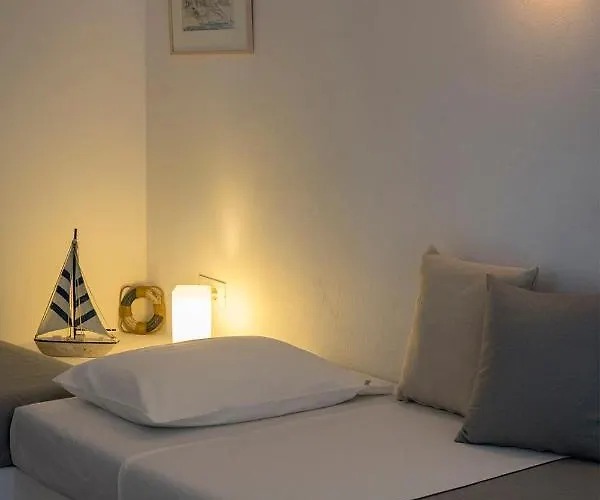 Semesterbostad Sirokos *